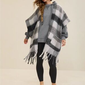 Aerie Black and Gray Checkered Oversized Sweater
